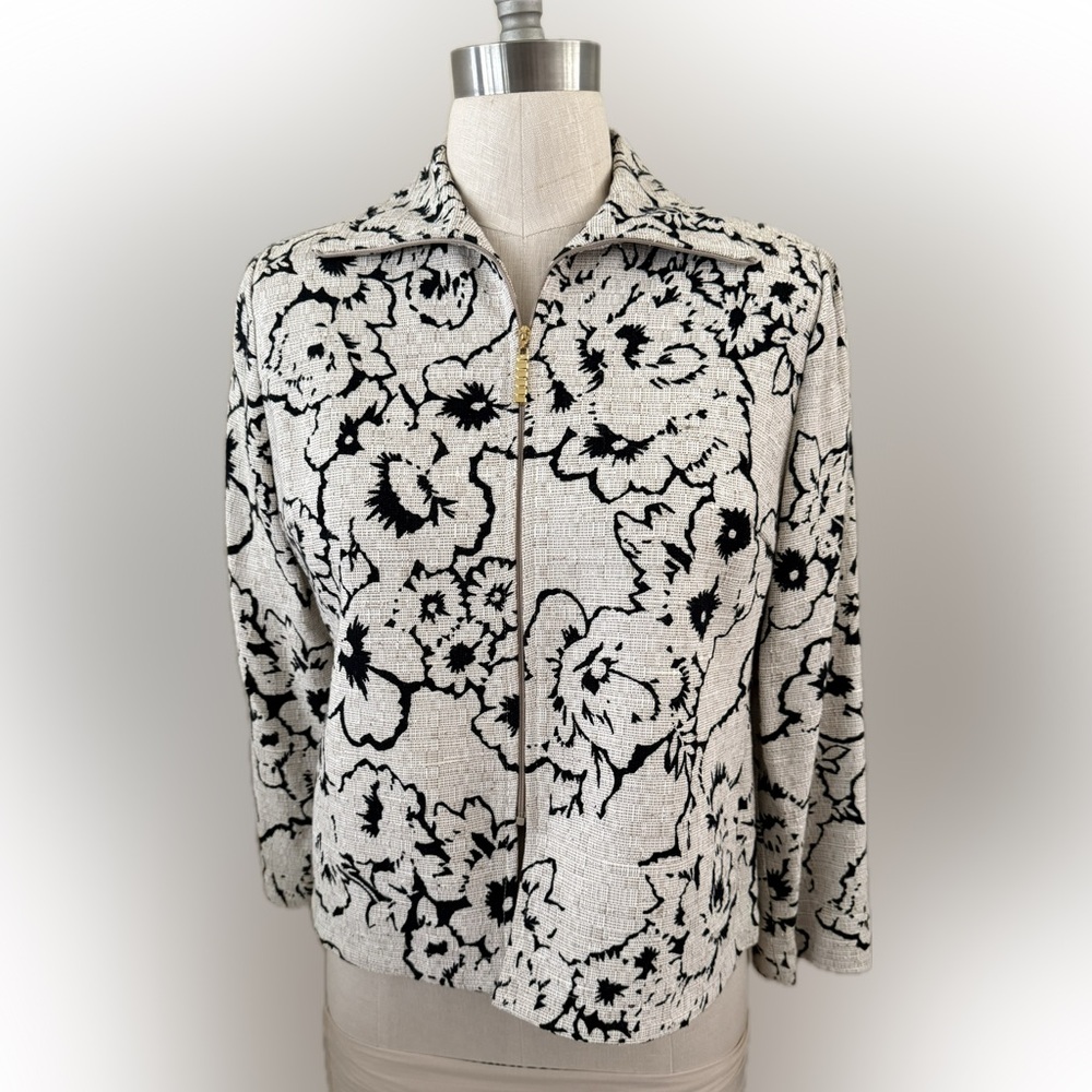 St John Timeless Classic Floral Linen Jacket